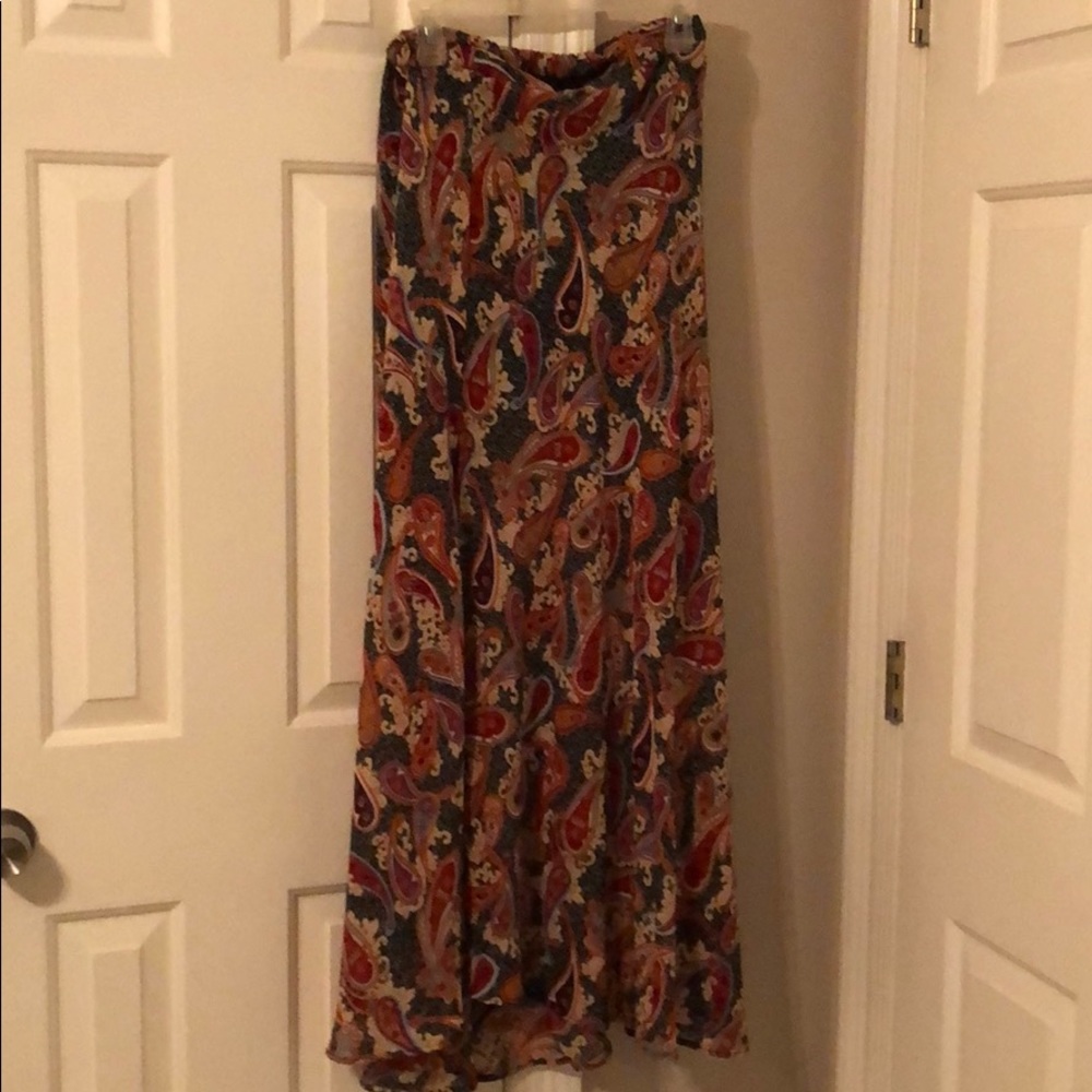 Maxi printed skirt BEAUTIFUL!